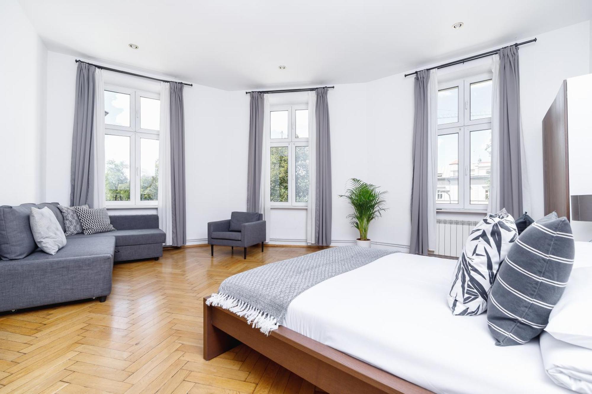 Two Bedroom - Dietla 51 Street
